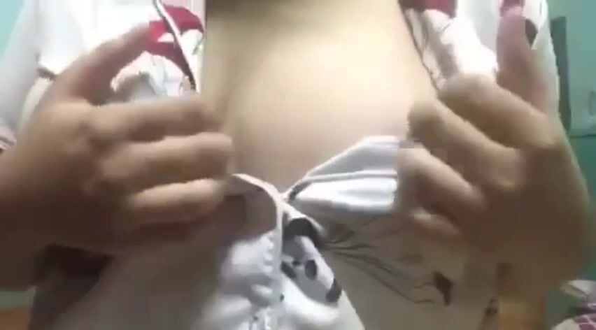 Mai Hương k10 show vú với gệ